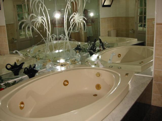 Badezimmer mir Whirlpool