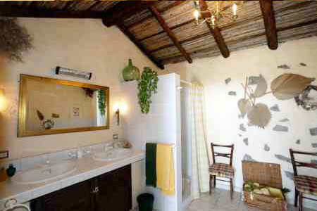 Finca Palo Alto Casa Niagara Badezimmer