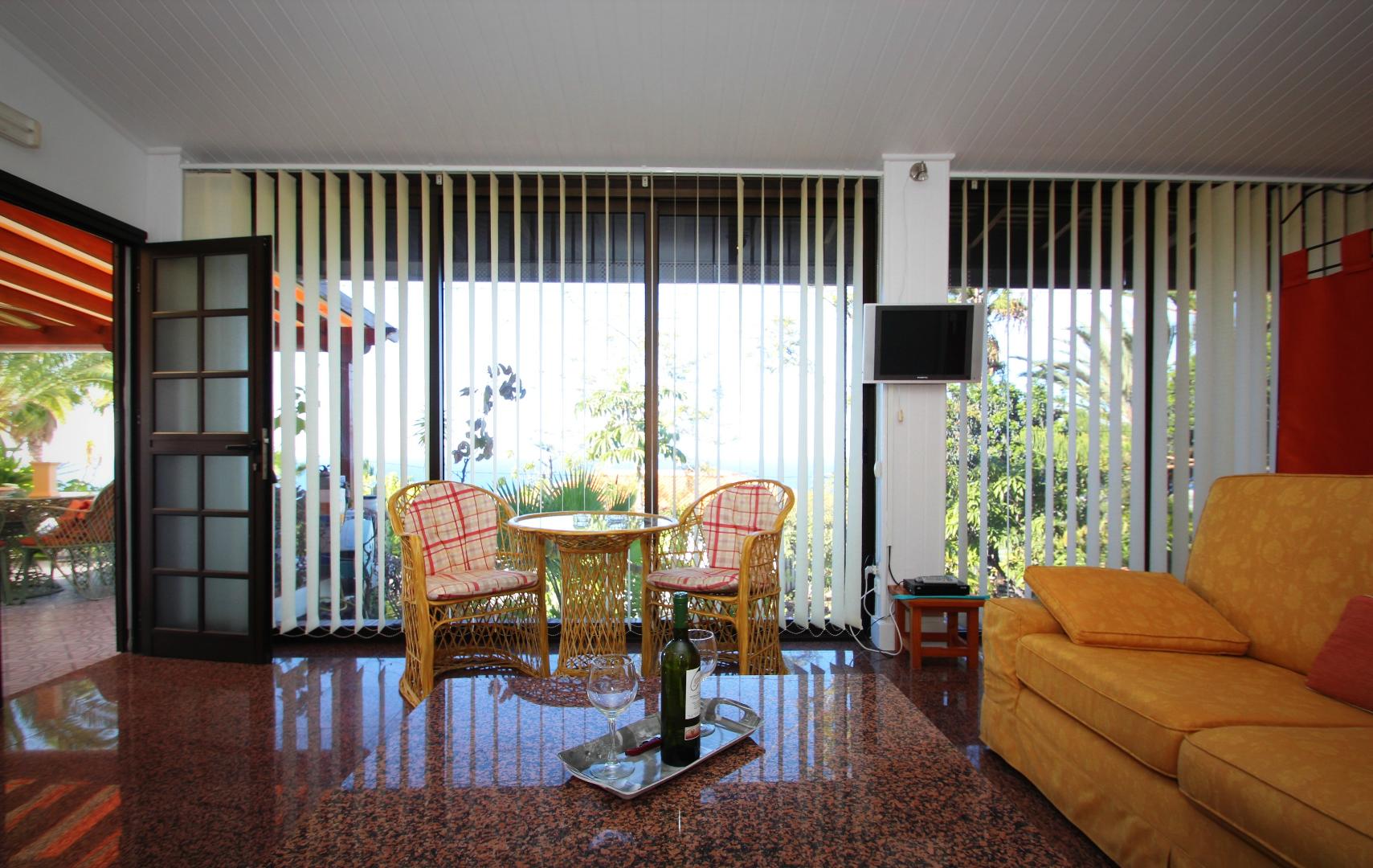 Studio Parlour