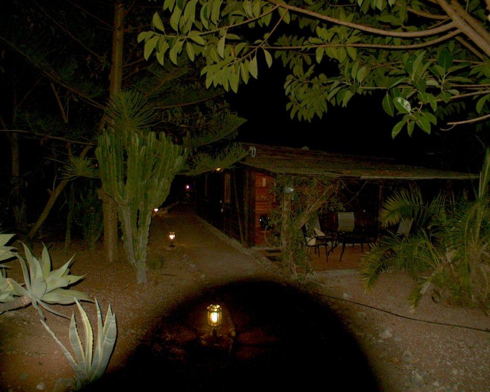 Casa Robinson, Finca San Juan, Teneriffa Süd, Robinson bei Nacht 1