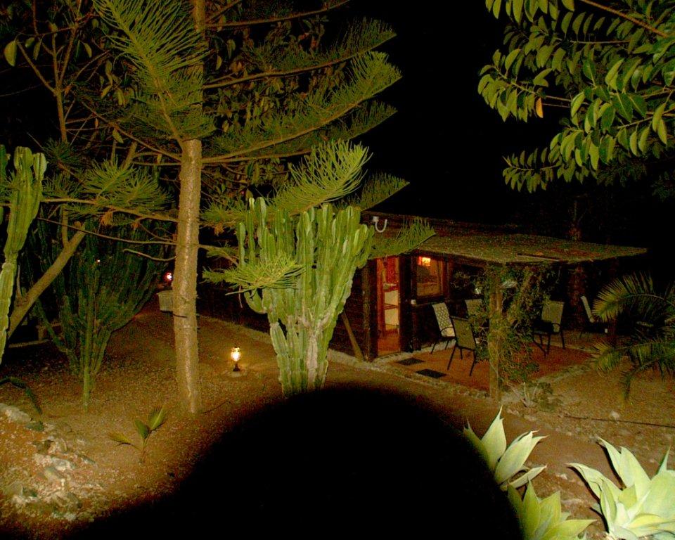 Casa Robinson, Finca San Juan, Teneriffa Süd, Robinson bei Nacht 2