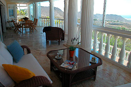 Teneriffa Chayofa Penthouse Wohnraum mit Kamin