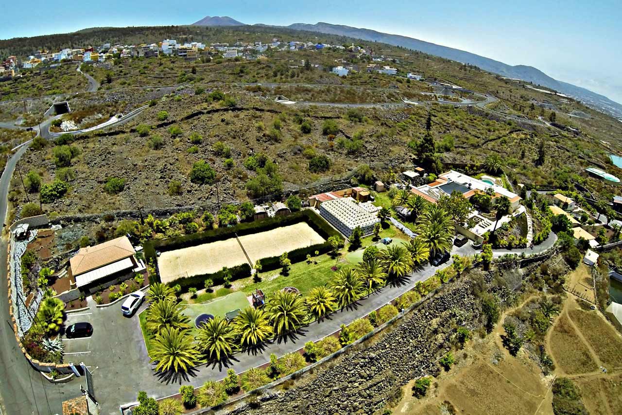 Aerial views of Finca Montimar.