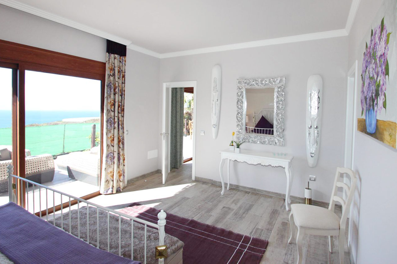 All rooms offer great views of the Atlantic ocean